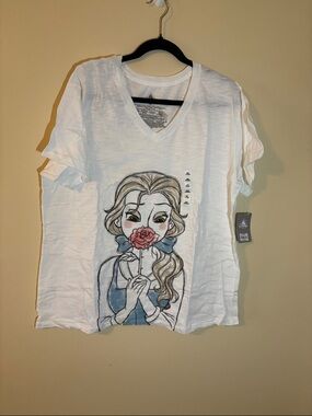 Disney Beauty and the Beast graphic screen tee print with Belle